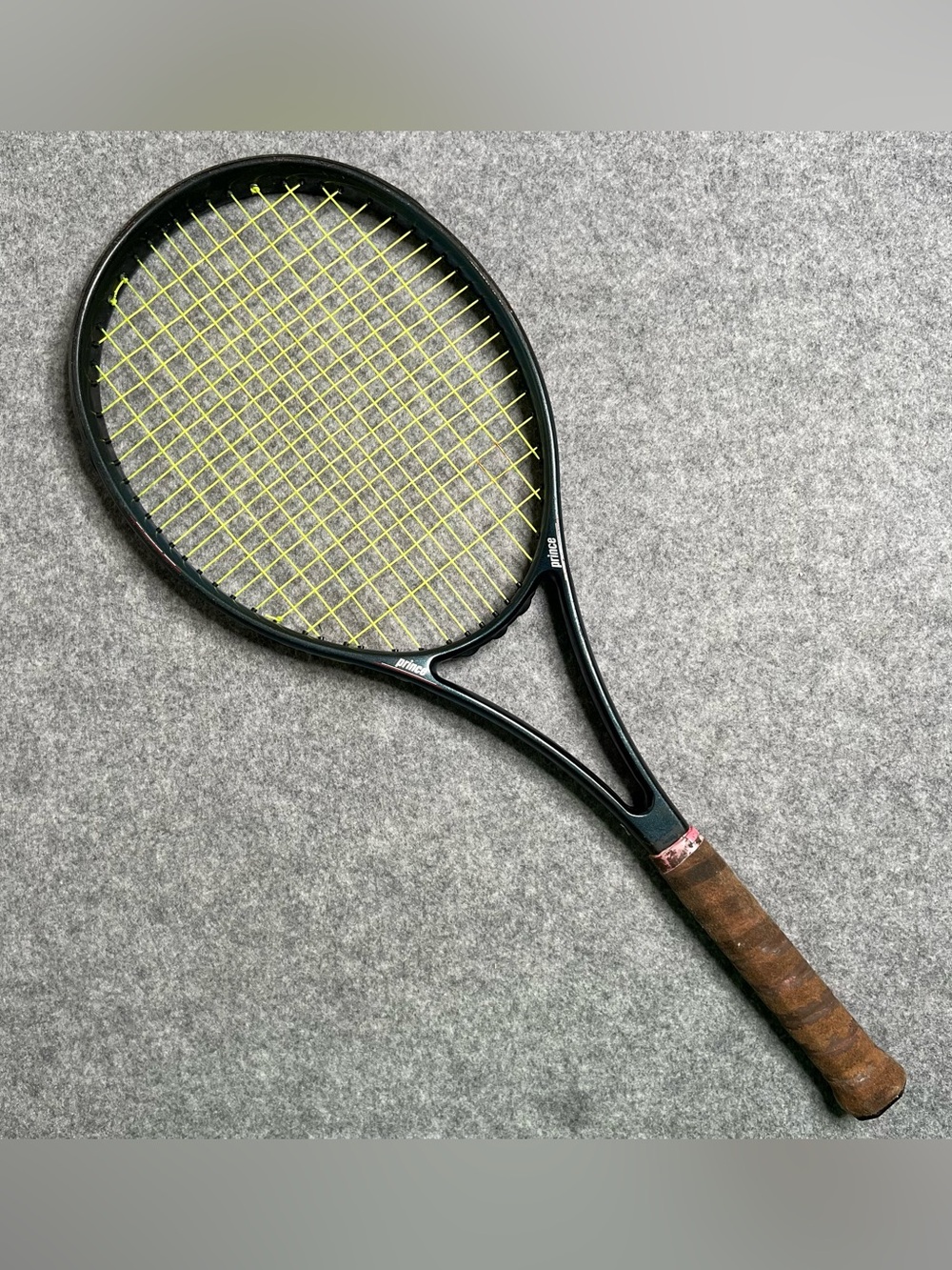 Prince CTS Thunderstick 90 Graphite (Carbon) Fibers Oversized Tennis Racquet